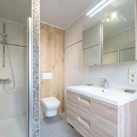 Els At Sea アパート